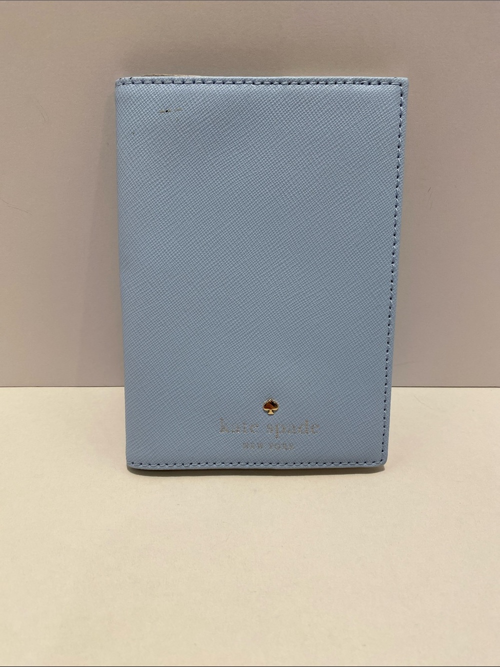 kate spade light blue passport cover. NWT. Flaw on front - Picture 3 of 6
